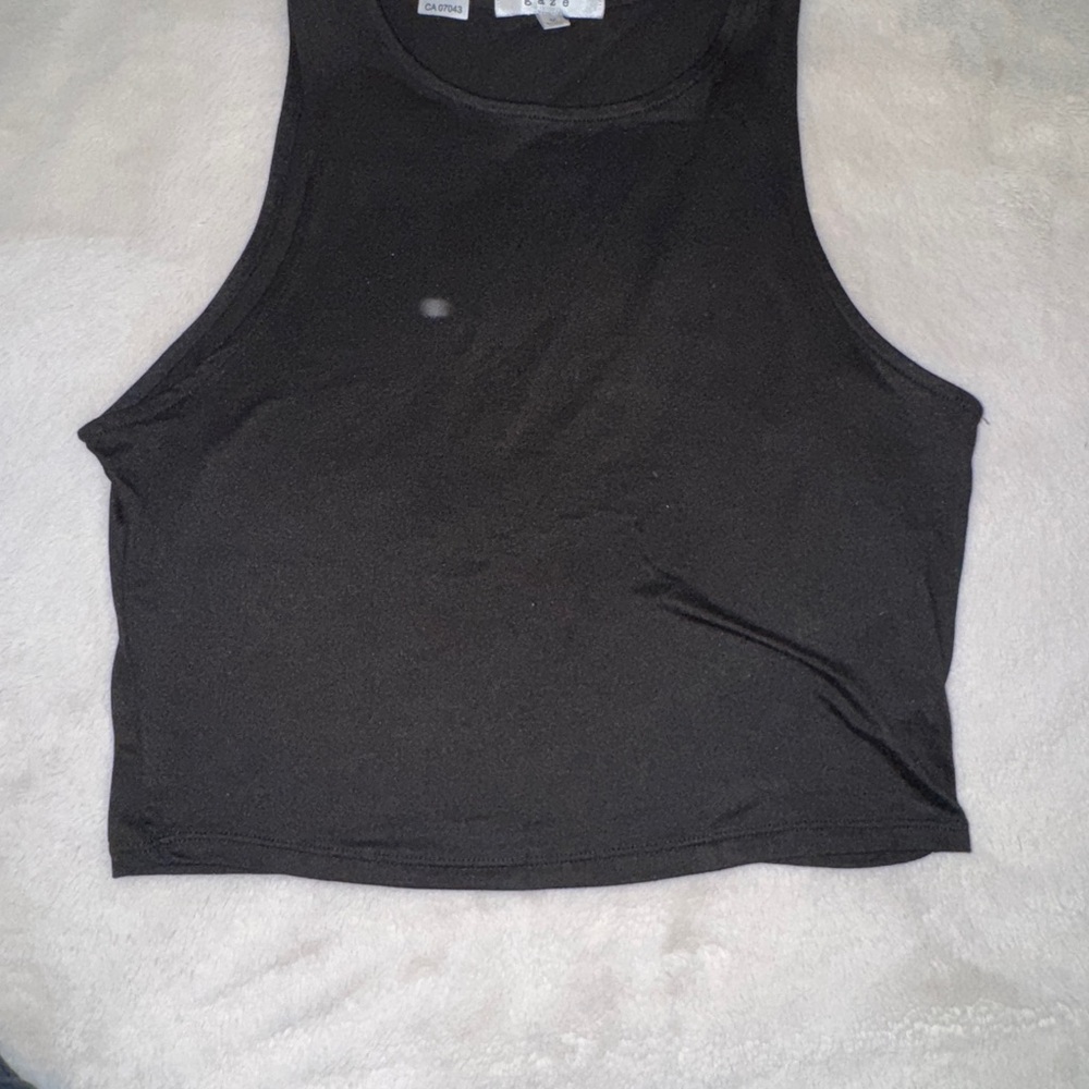 Gaze Black Crop Tank Top Sleeveless